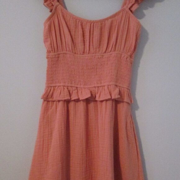 SOCIALITE Crinkled Smocked Mini Dress Size Large-Coral-NWT - Picture 4 of 16